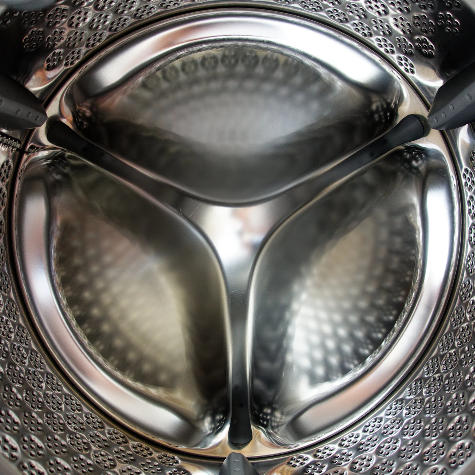 Stainless steel washer drum with three lifters and perforated walls